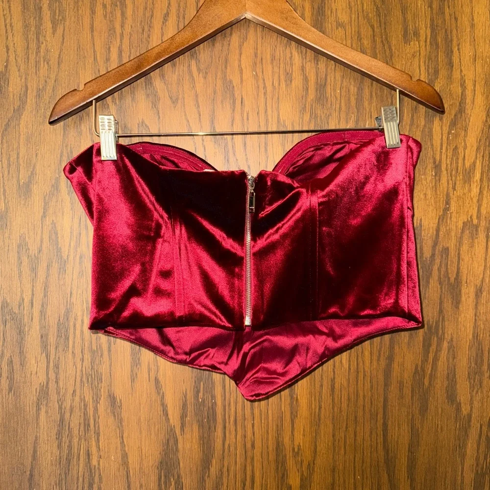 ✨NWT JW PEI Anna Low-Cut Corset Top Red Velvet Holiday Festive - Picture 7 of 13